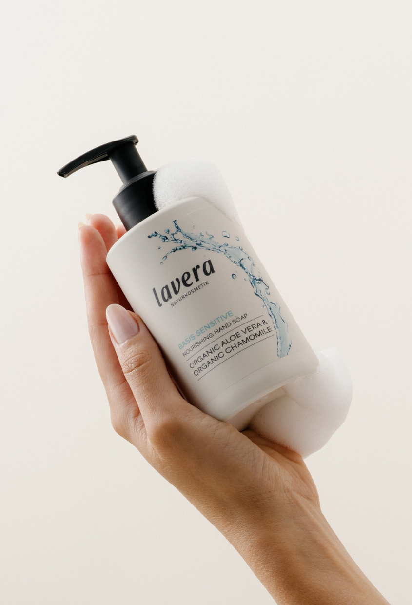lavera Sapone Delicato basis sensitive durante l'applicazione