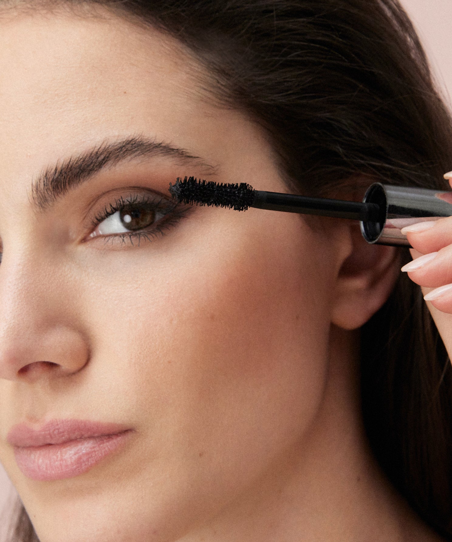 lavera Lash to Impress Mascara -Black- durante l'applicazione