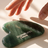 lavera Gua-Sha Gesichtsmassage Tool (AI-generated)
