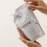 lavera Busta ricarica di sapone liquido delicato basis sensitive durante l'applicazione