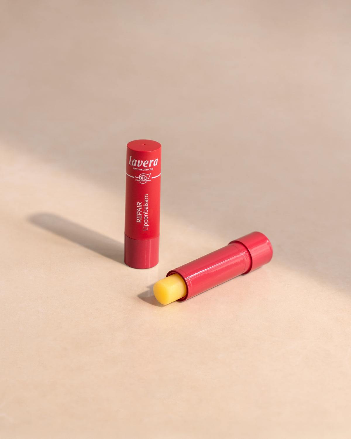 lavera Repair Balsamo labbra durante l'applicazione