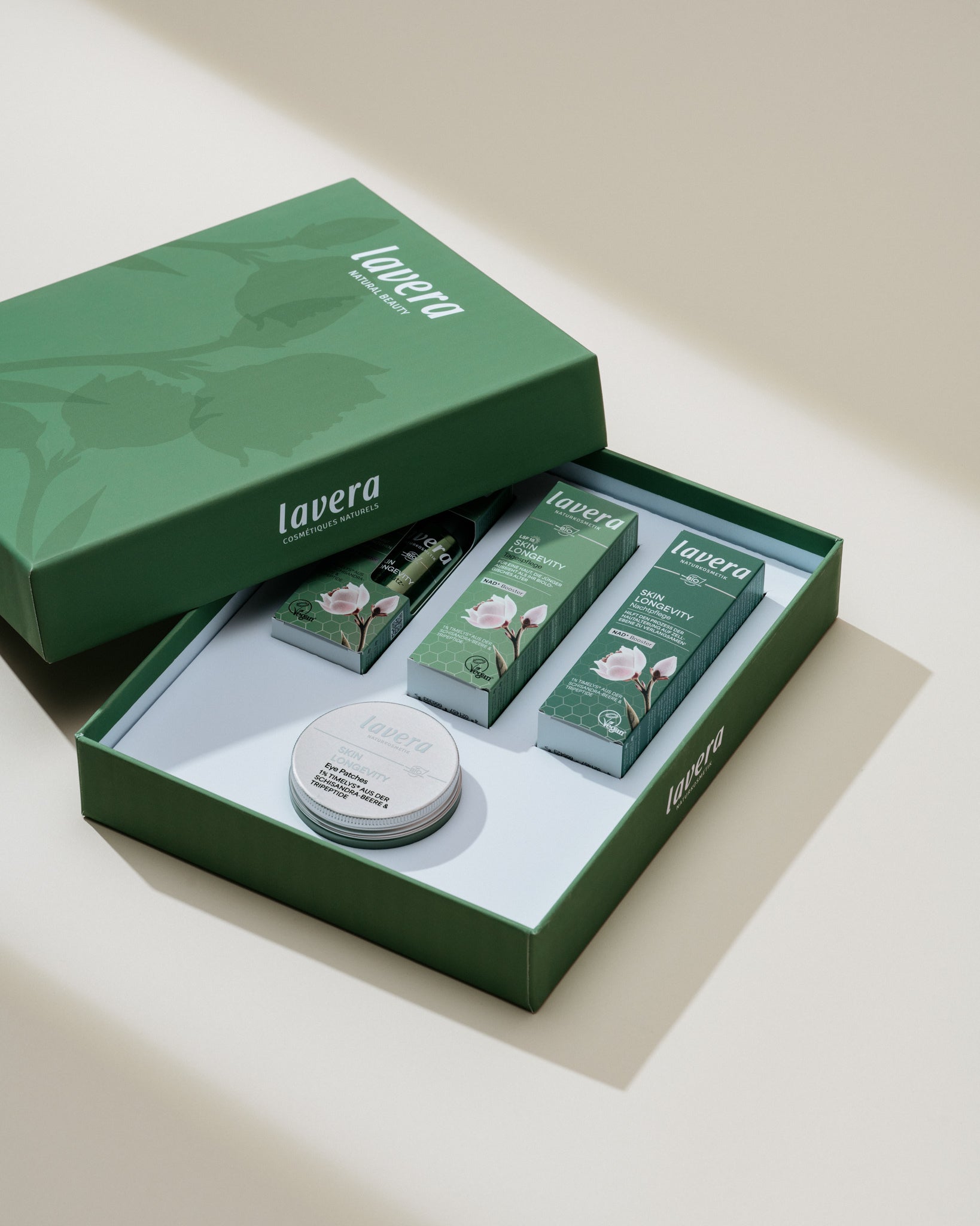 lavera Skin Longevity Routine Complete Set durante l'applicazione