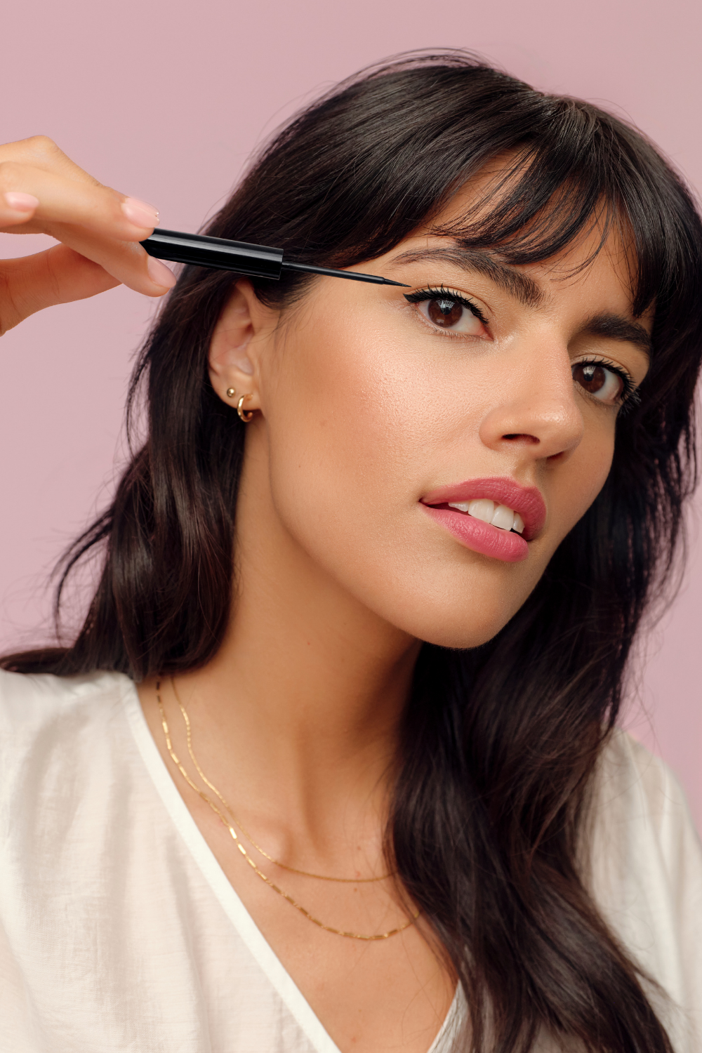 lavera Liquid Eyeliner -Black 01- durante l'applicazione
