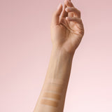 lavera Cream to Powder Foundation -Light 01- durante l'applicazione