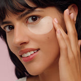 lavera Eye Patches Calm & Refresh durante l'applicazione
