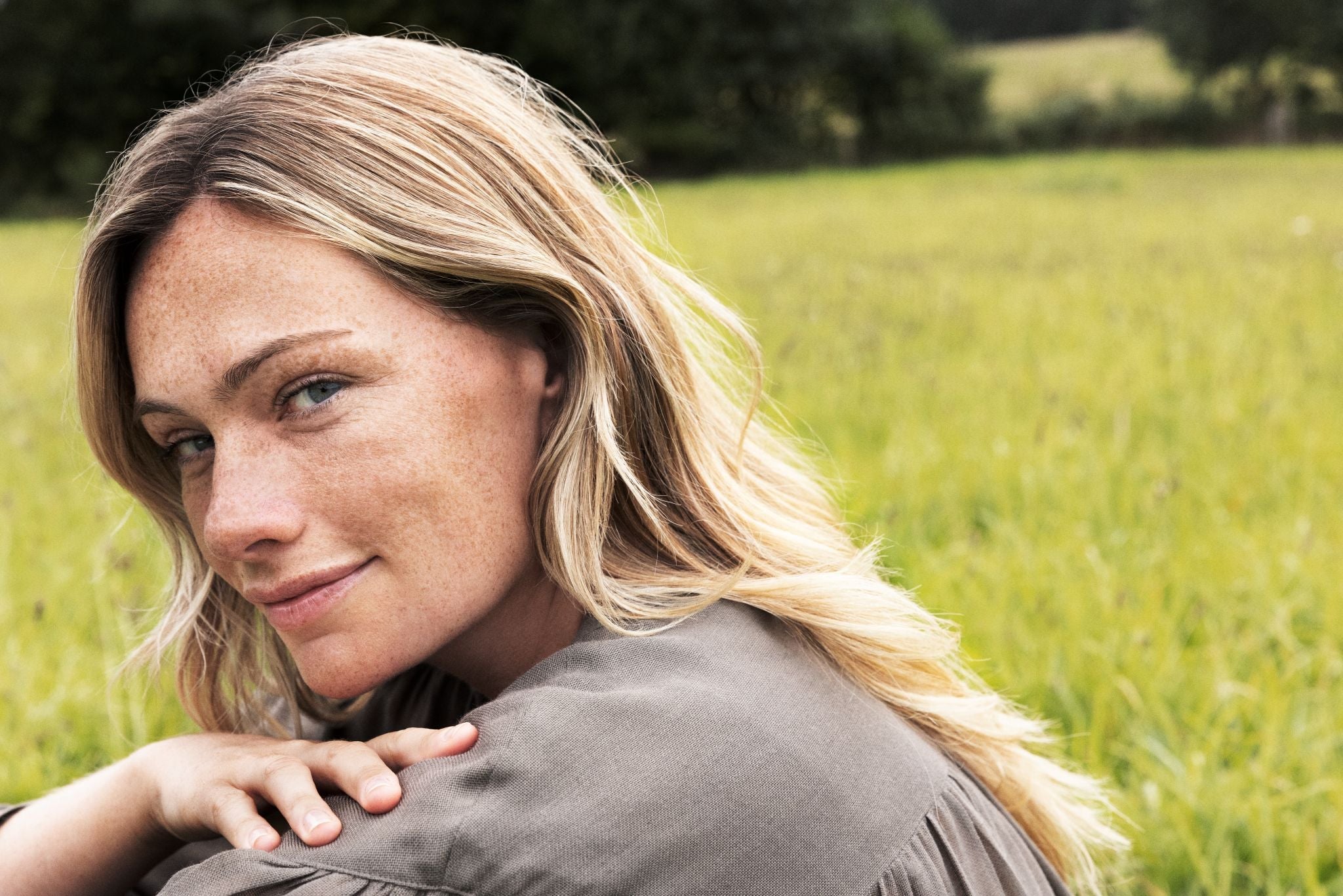 Frau in der Natur