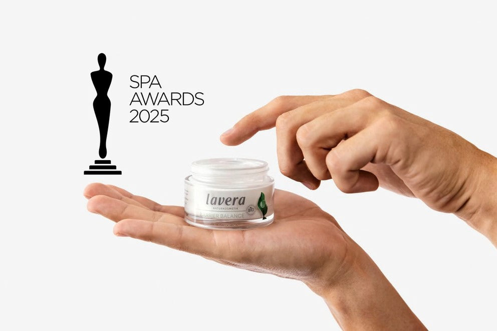 lavera Naturkosmetik Barrier Balance Tagescreme mit dem Spa Awards 2025 Logo