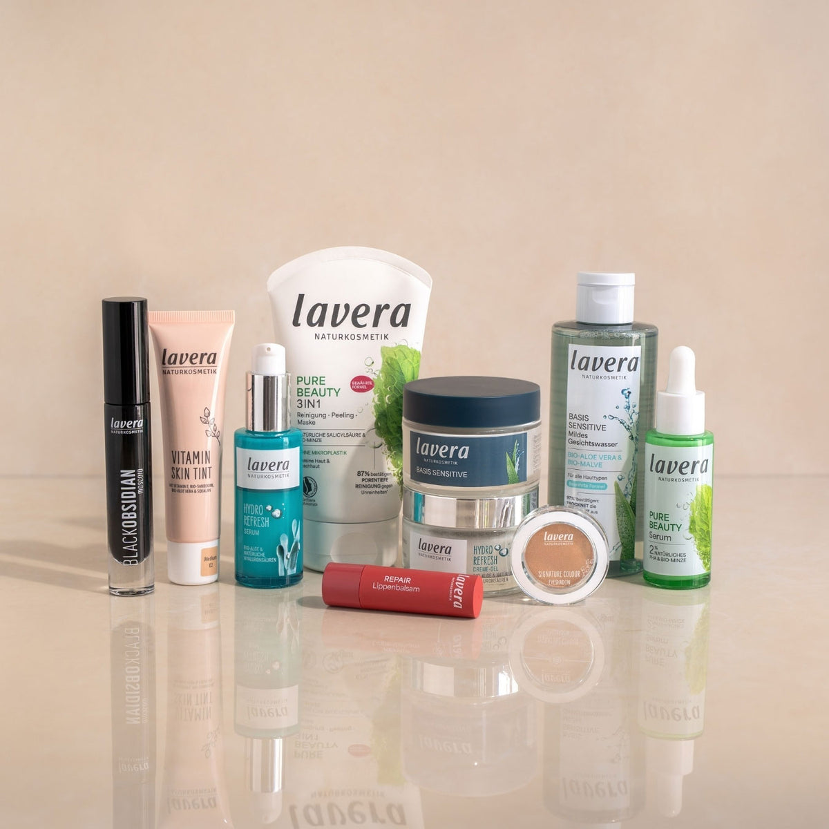 Gamma di prodotti lavera per la cura del viso e il make-up
