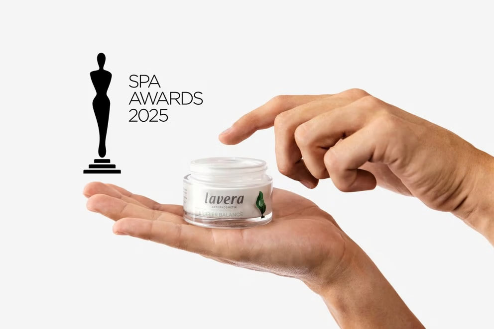 lavera Naturkosmetik Barrier Balance Tagescreme mit dem Spa Awards 2025 Logo