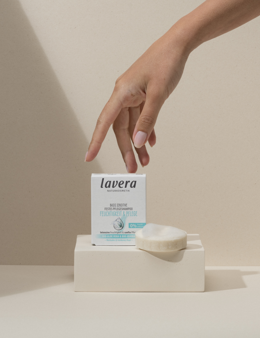 lavera Shampoo solido basis sensitive Idratazione & Cura durante l'applicazione