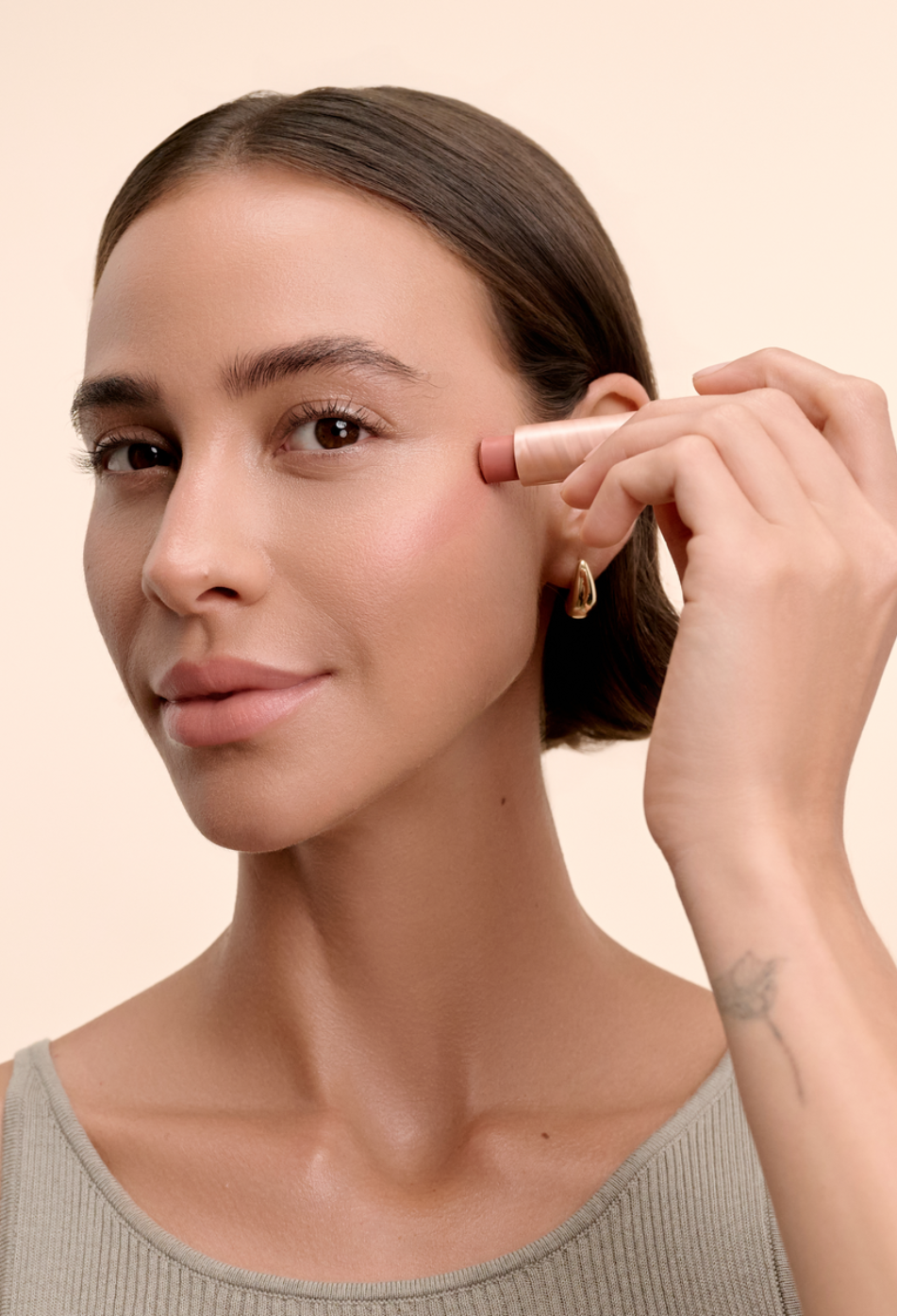 lavera Multi Balm -Rosy Horizon 05- durante l'applicazione