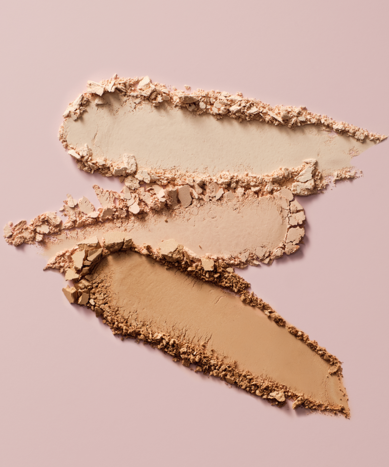 lavera Satin Compact Powder -Light 01- durante l'applicazione