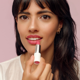 lavera Cream Glow Lipstick -Wild Rose 09- durante l'applicazione