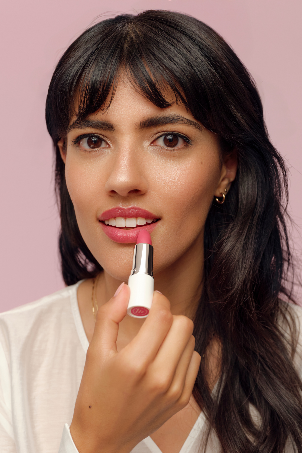 lavera Cream Glow Lipstick -Wild Rose 09- durante l'applicazione