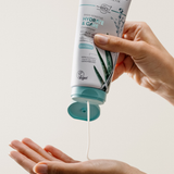 lavera Conditioner basis sensitive Hydrate & Care in der Anwendung