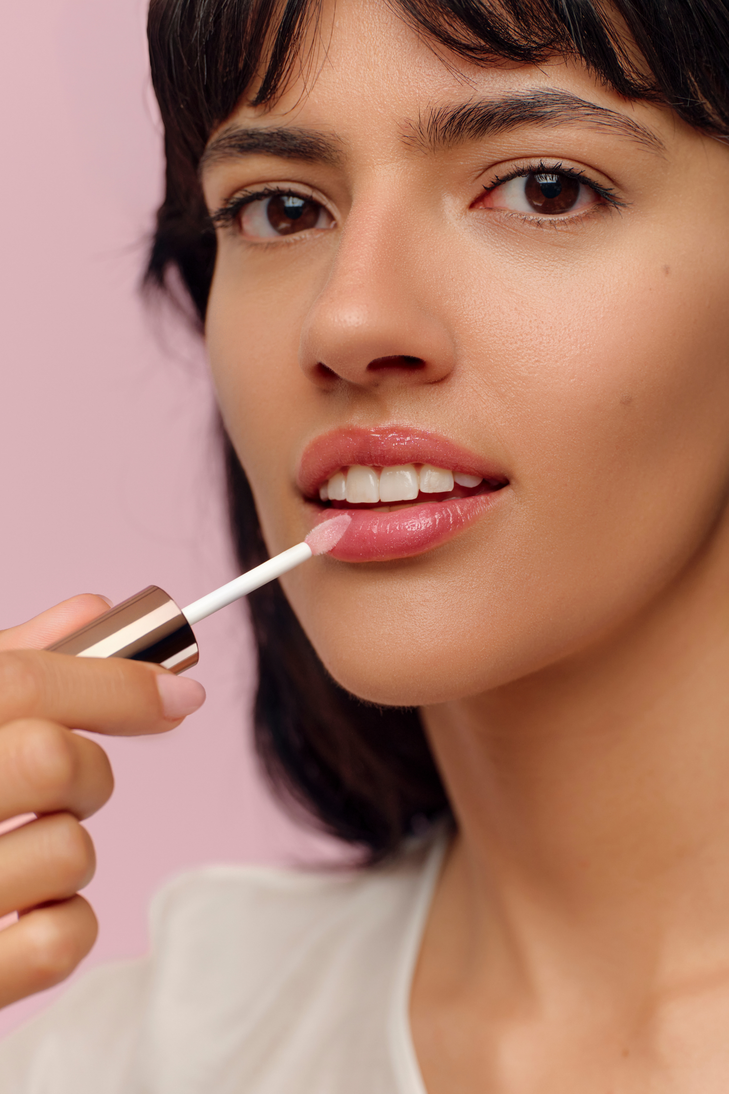 lavera Wonder Lip Elixir -Frosted Opal 01- durante l'applicazione