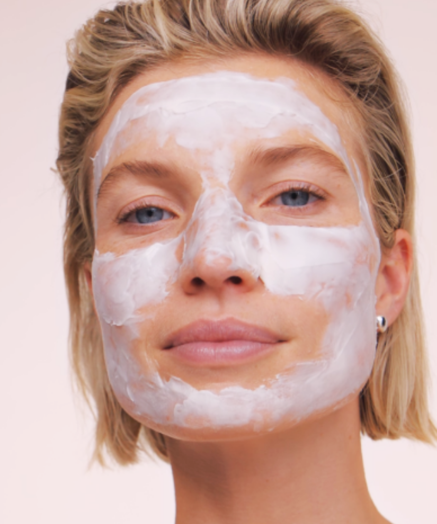lavera basis sensitive Maschera antirughe Q10 durante l'applicazione
