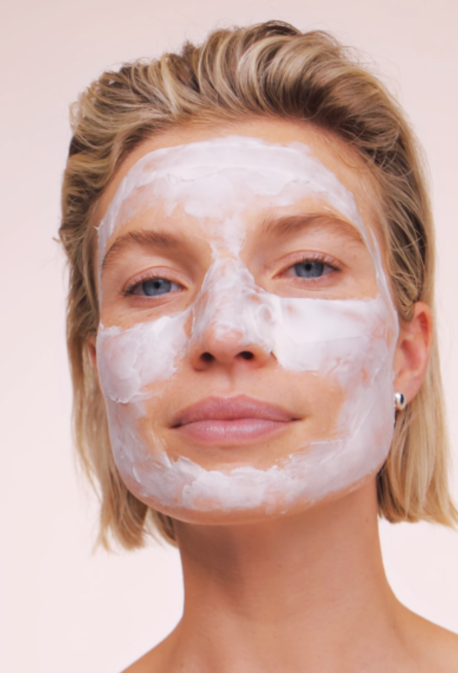 lavera basis sensitive Maschera antirughe Q10 durante l'applicazione