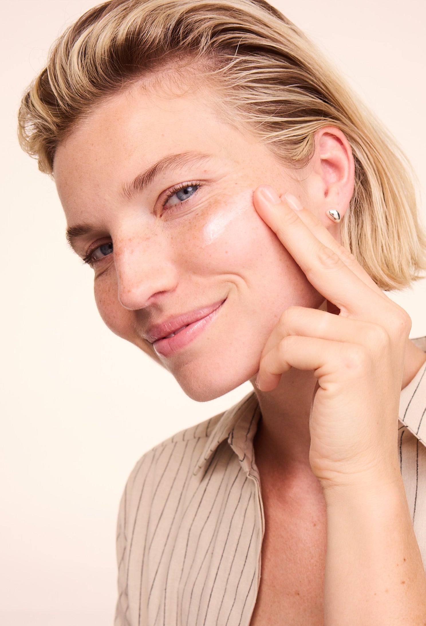lavera basis sensitive Crema notte lenitiva durante l'applicazione
