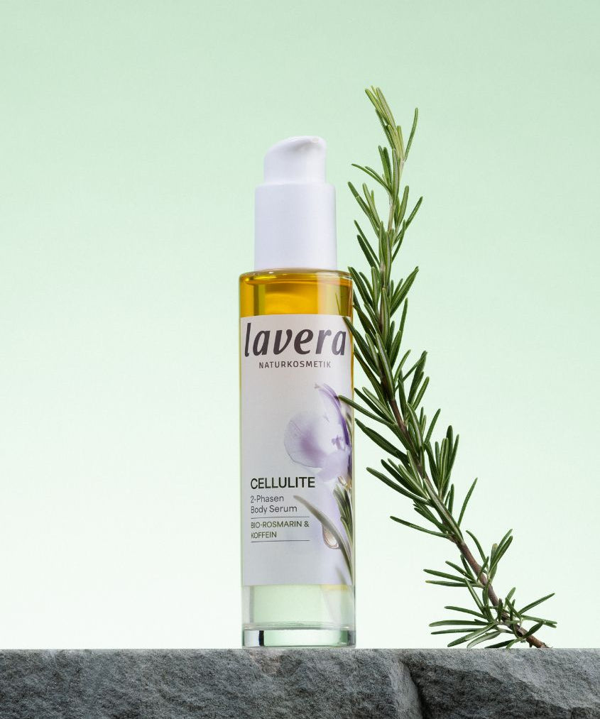 lavera Siero corpo bifasico anticellulite durante l'applicazione