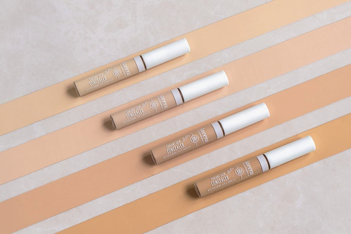 Vier lavera Radiant Skin Concealer mit Farbstreifen
